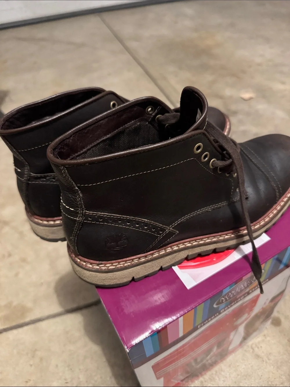 Timberland EarthKeepers Men's Brown Leather Chukka Boots size 8.5